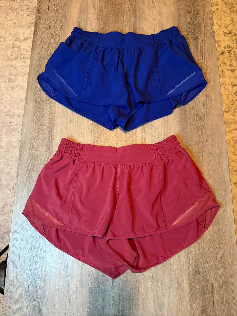 2 Pair Lululemon Hotty Hot Shorts LR 2.5” Sz 8 *Larkspur/ Mulled Wine*